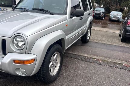 Jeep Cherokee 104.772 km 10.999 &euro; Korb 71404
