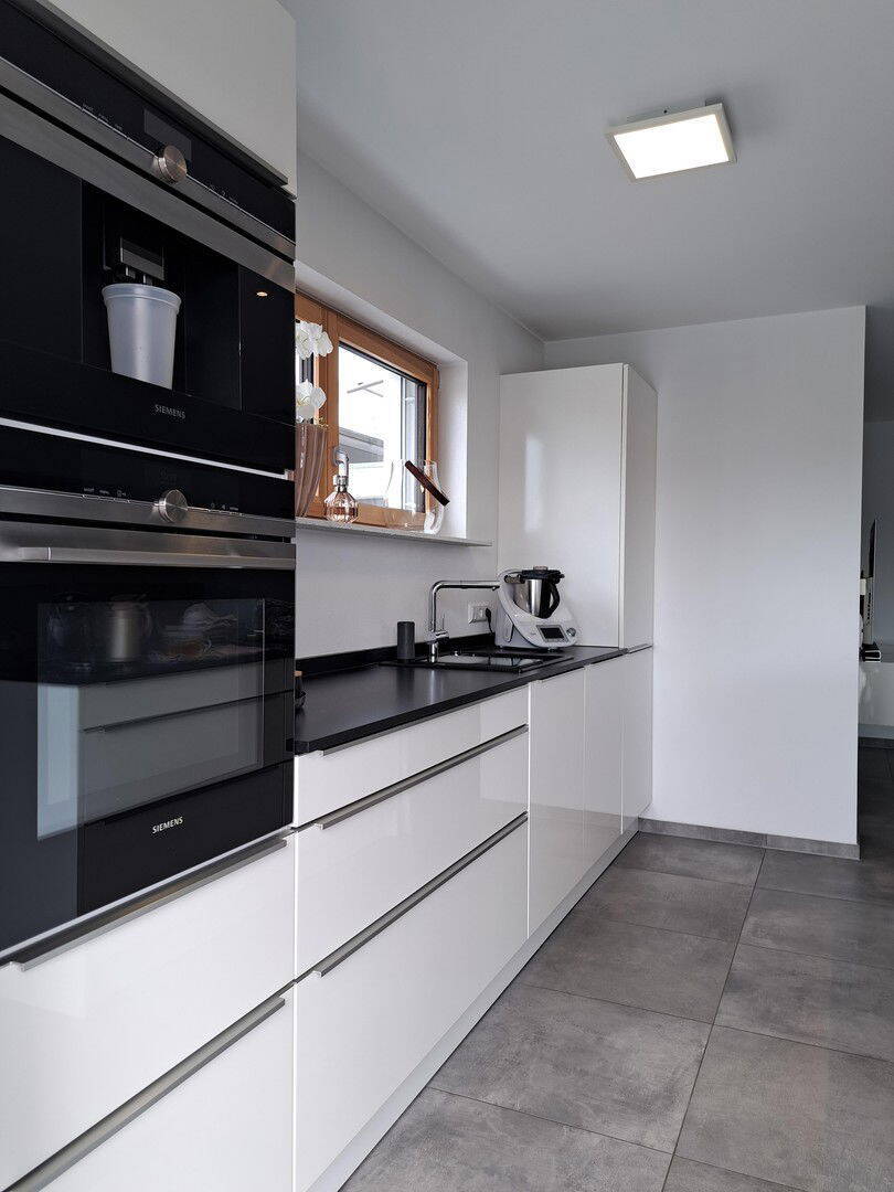 Hochwertige Doppelhaushälfte mit Pool und Sauna in ruhiger Lage von Gärtringen 6 zimmer