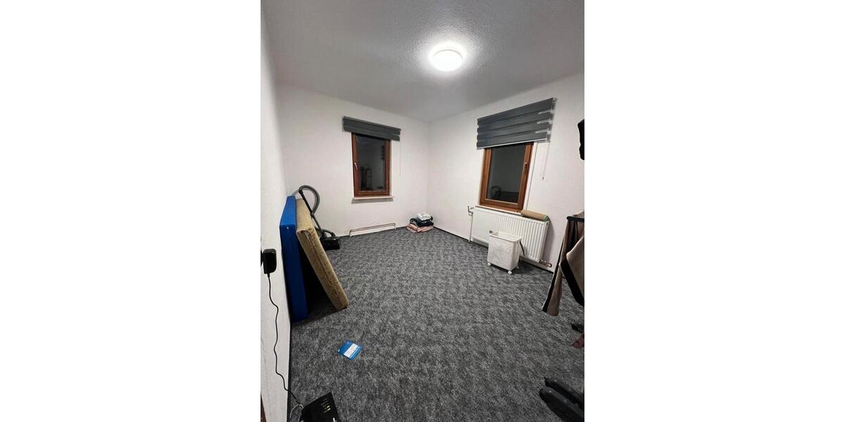 Mehrfamilienhaus, Wohnhaus Stuttgart Hedelfingen - 10 Zimmer, 195 m&sup2;, 695.000&euro; | Angebot:24651305