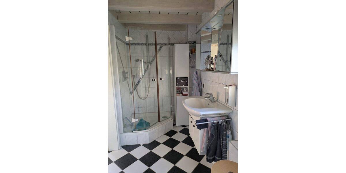 Etagenwohnung Metzingen - 3 Zimmer, 102 m&sup2;, 430.000&euro; | Angebot:26831999