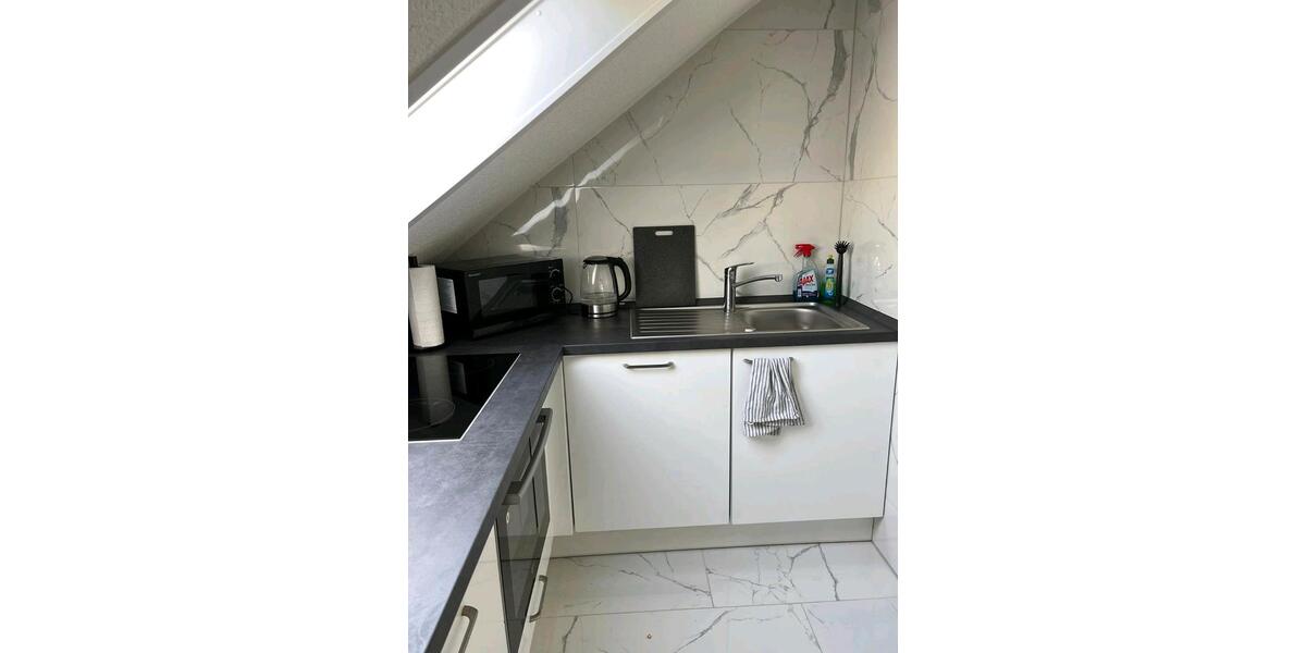 Dachgeschoßwohnung Ditzingen - 2 Zimmer, 42 m&sup2;, 220.000&euro; | Angebot:26408549