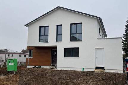 Ein Zuhause der Extraklasse: Smarthome in Top-Lage in Freiberg am Neckar 6 zimmer