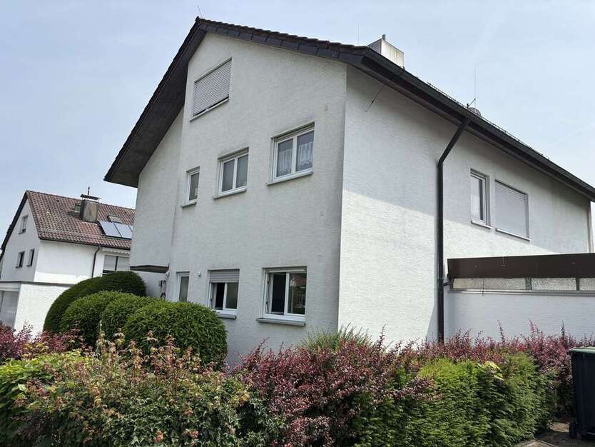 Haus zum Kaufen in Sindelfingen 880.000 € 262 m²