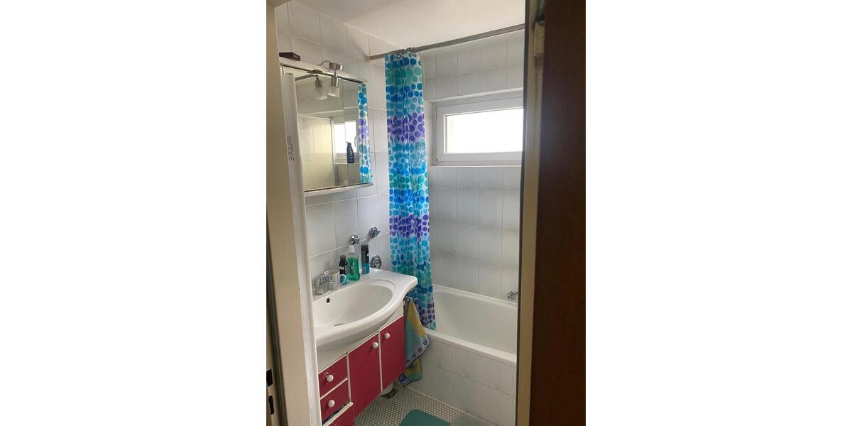 Etagenwohnung Backnang - 4.5 Zimmer, 106 m&sup2;, 350.000&euro; | Angebot:25216664