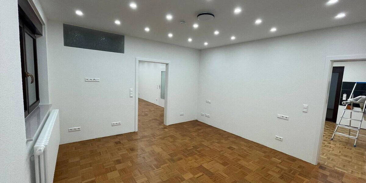 Etagenwohnung Böblingen - 2 Zimmer, 90 m&sup2;, 985&euro; | Angebot:26376911