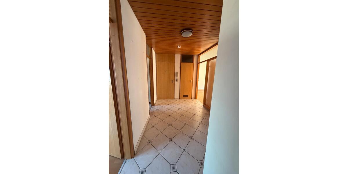 Etagenwohnung Stuttgart Mühlhausen - 3 Zimmer, 74 m&sup2;, 339.000&euro; | Angebot:25782177