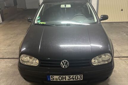 VW Golf 110.330 km 3.200 &euro; Bad Cannstatt 70372