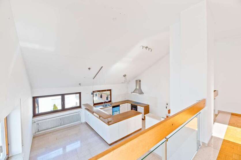 Haus zum Kaufen in Stuttgart 750.000 € 192.62 m²