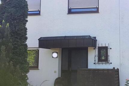 Gepflegtes Reihenhaus Garten Balkon Garage in Remseck Hochberg 7 zimmer