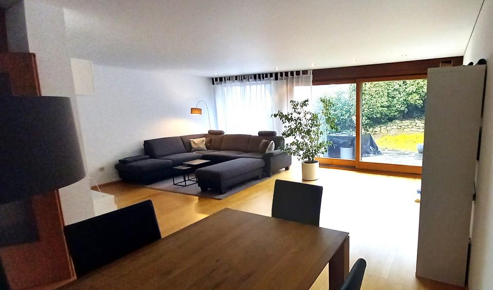 Reihenhaus Stuttgart Hedelfingen - 5 Zimmer, 150 m&sup2;, 650.000&euro; | Angebot:24428065
