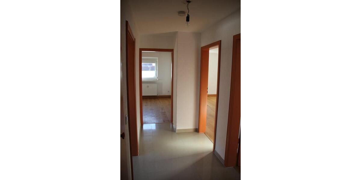 Dachgeschoßwohnung Stuttgart Neuwirtshaus - 3 Zimmer, 56 m&sup2;, 760&euro; | Angebot:26248981