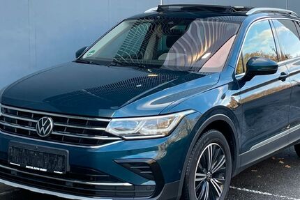 VW Tiguan 203.000 km 25.880 € Sindelfingen 71065