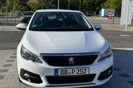 Peugeot 308 51.300 km 11.890 &euro; Böblingen 71034