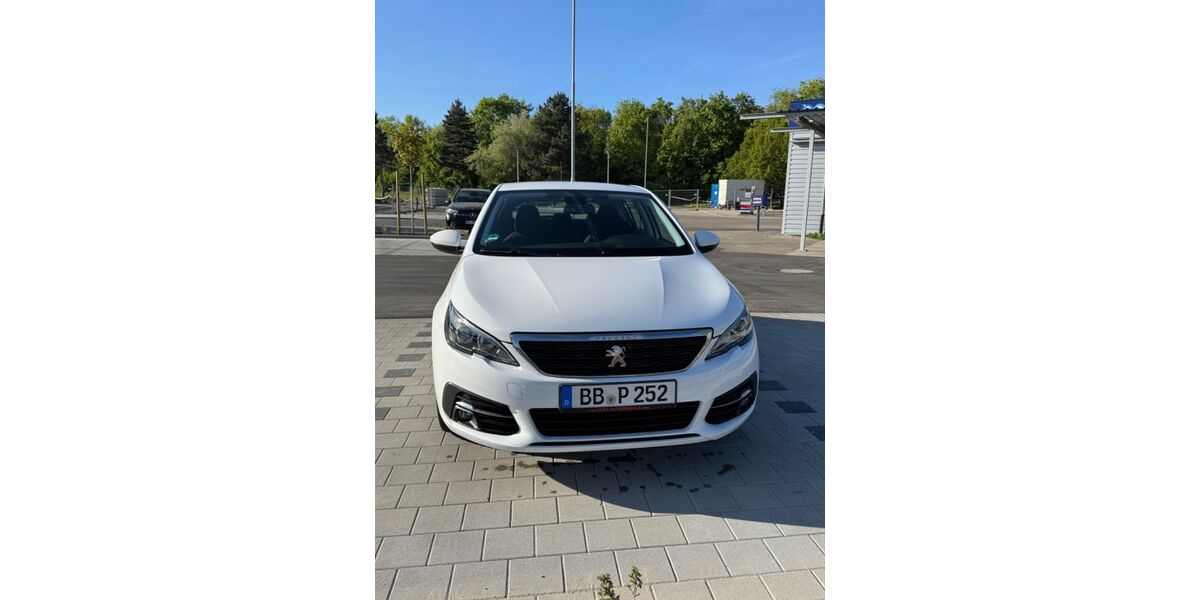 Peugeot 308 51.300 km 11.890 &euro; Böblingen 71034