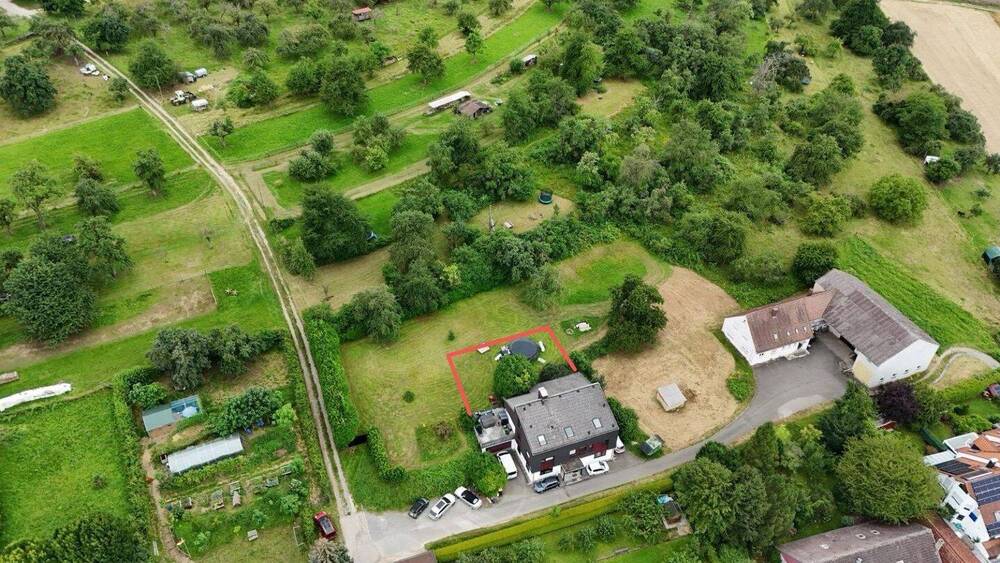 Einfamilienhaus mit wunderschönem großem Grundstück und 2 Einliegerwohnungen 1 zimmer