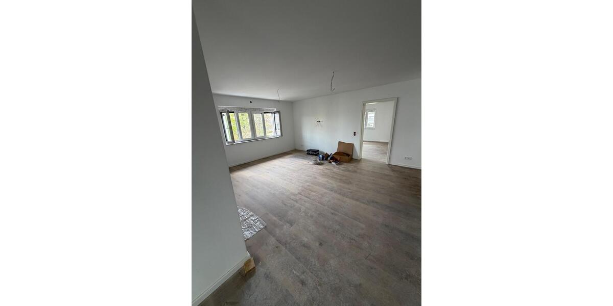Etagenwohnung Böblingen - 3 Zimmer, 90 m&sup2;, 1.650&euro; | Angebot:26318546