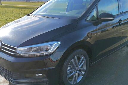 VW Touran 1.200 km 35.290 &euro; Winterbach 73650