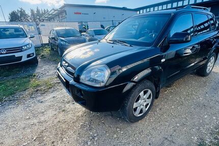 Hyundai TUCSON 189.000 km 1.990 € Filderstadt 70794