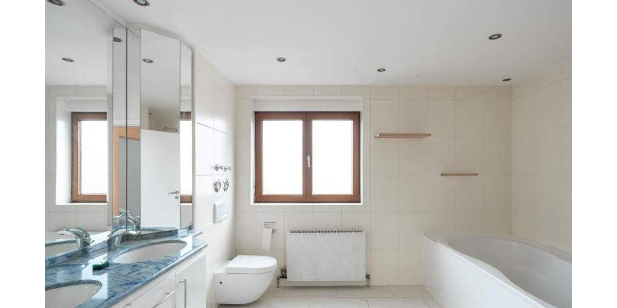 Etagenwohnung Fellbach - 5 Zimmer, 177 m&sup2;, 695.000&euro; | Angebot:25685869