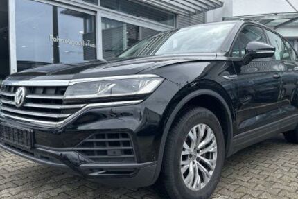 VW Touareg 105.056 km 37.480 &euro; Wendlingen am Neckar 73240