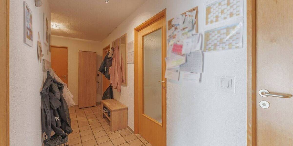 Etagenwohnung Ebersbach an der Fils Ebersbach - 4 Zimmer, 89 m&sup2;, 325.000&euro; | Angebot:25970847