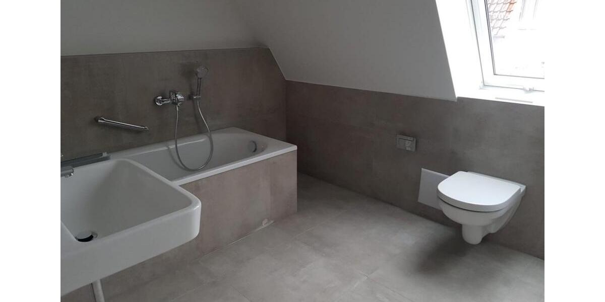 Maisonettenwohnung Stuttgart Feuerbach - 4 Zimmer, 140 m&sup2;, 1.899&euro; | Angebot:26045328