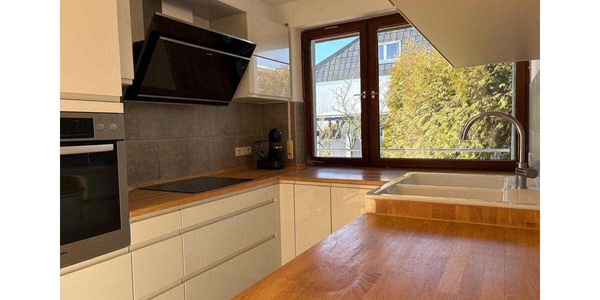 Einfamilienhaus Gärtringen - 4.5 Zimmer, 130 m&sup2;, 1.550&euro; | Angebot:24677549