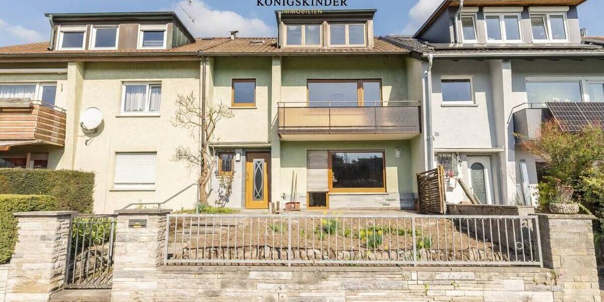 Reihenmittelhaus Stuttgart Zazenhausen - 6 Zimmer, 150 m&sup2;, 499.000&euro; | Angebot:25984386