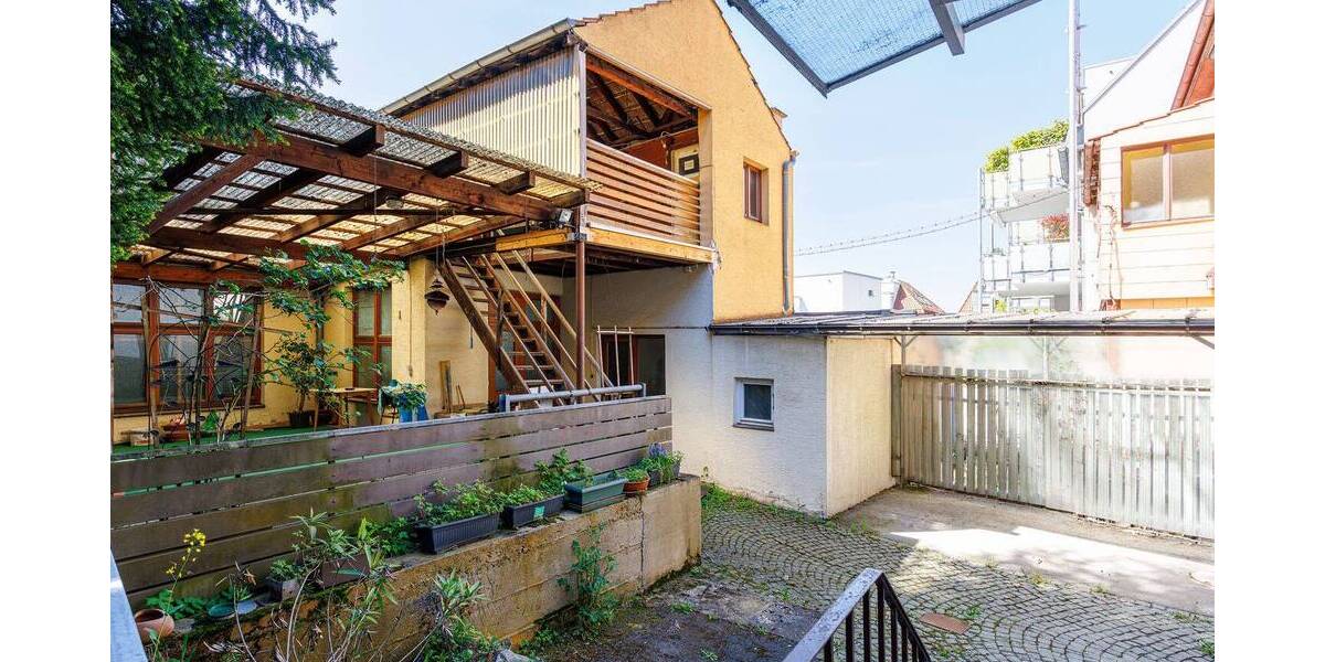 Mehrfamilienhaus, Wohnhaus Ludwigsburg Mitte - 1 Zimmer, 384 m&sup2;, 848.000&euro; | Angebot:26695555