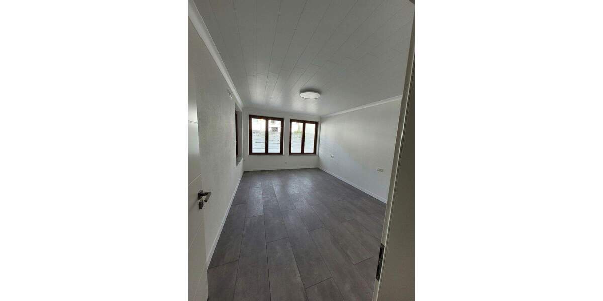Mehrfamilienhaus, Wohnhaus Ostfildern Scharnhausen - 7 Zimmer, 291 m&sup2;, 990.000&euro; | Angebot:25724178