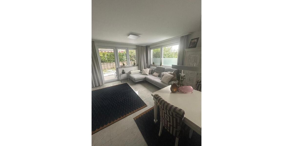 Einfamilienhaus Besigheim - 5.5 Zimmer, 179 m&sup2;, 2.250&euro; | Angebot:25050250