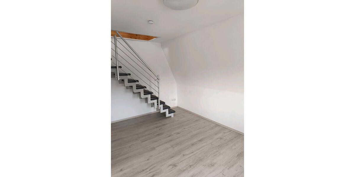 Maisonettenwohnung Esslingen am Neckar Brühl - 3 Zimmer, 106 m&sup2;, 1.350&euro; | Angebot:24661579