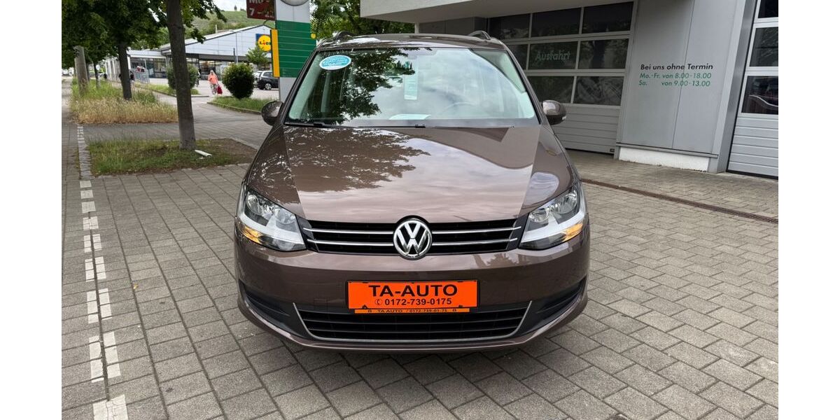 VW Sharan 117.223 km 11.999 &euro; Esslingen am Neckar 73733