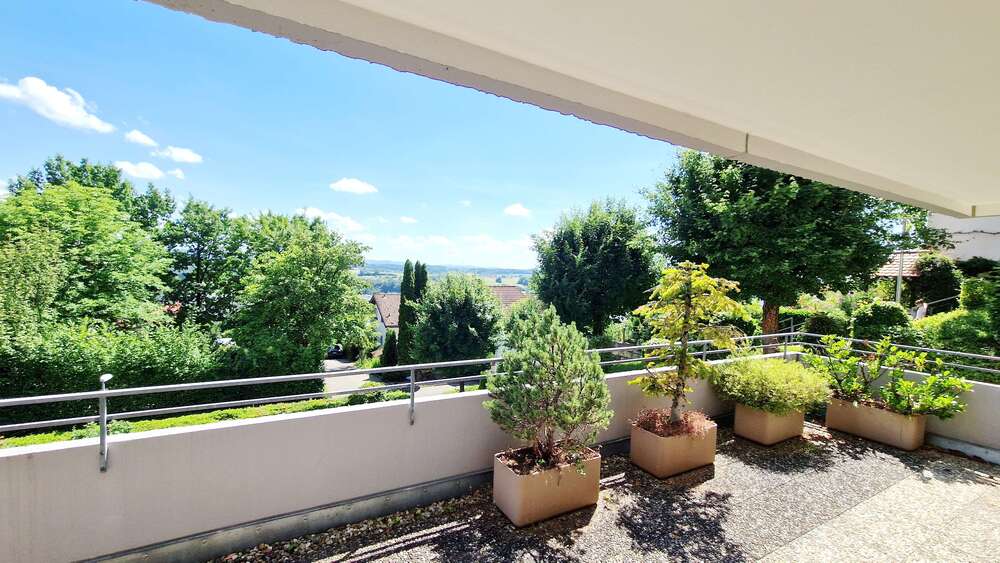 Etagenwohnung Reichenbach an der Fils - 4.5 Zimmer, 129 m&sup2;, 1.130&euro; | Angebot:27302378