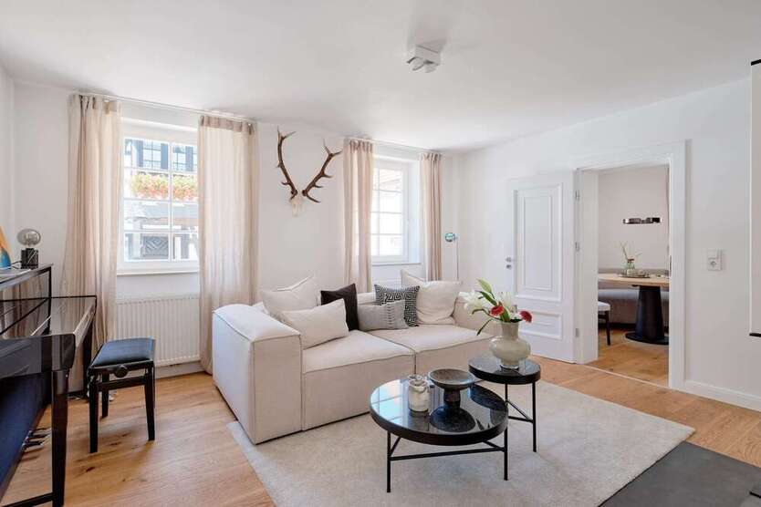Haus zum Kaufen in Ditzingen 799.000 € 209 m²