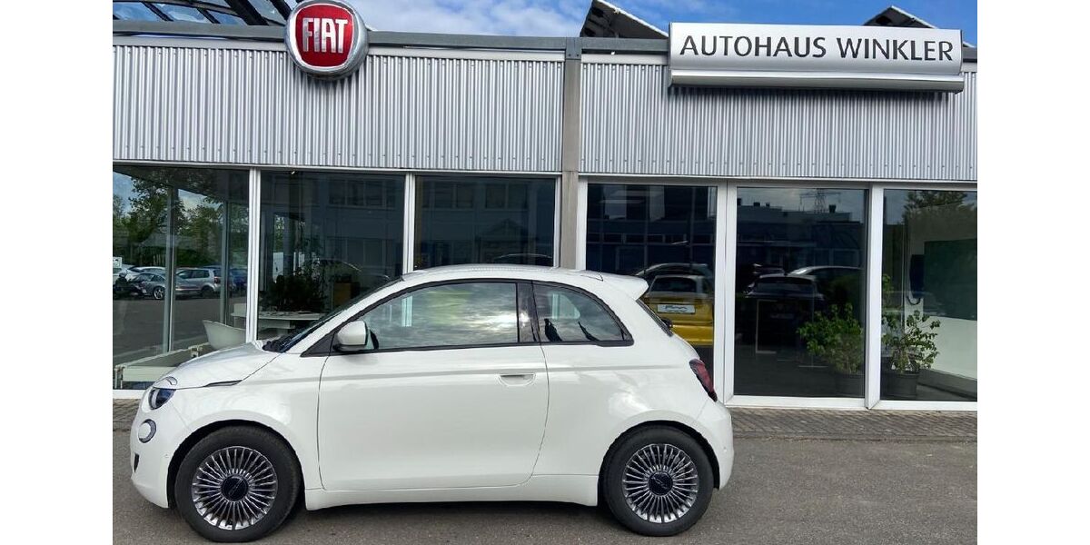 Fiat 500e 5.700 km 16.990 &euro; Asperg 71679