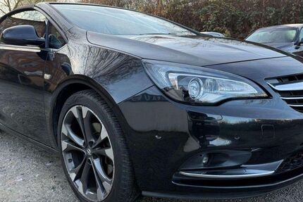 Opel Cascada 61.000 km 9.999 &euro; Marbach 71672