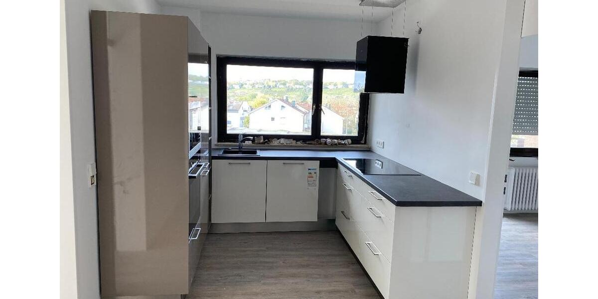 Tolle, frisch renovierte Wohnung 3.5 zimmer