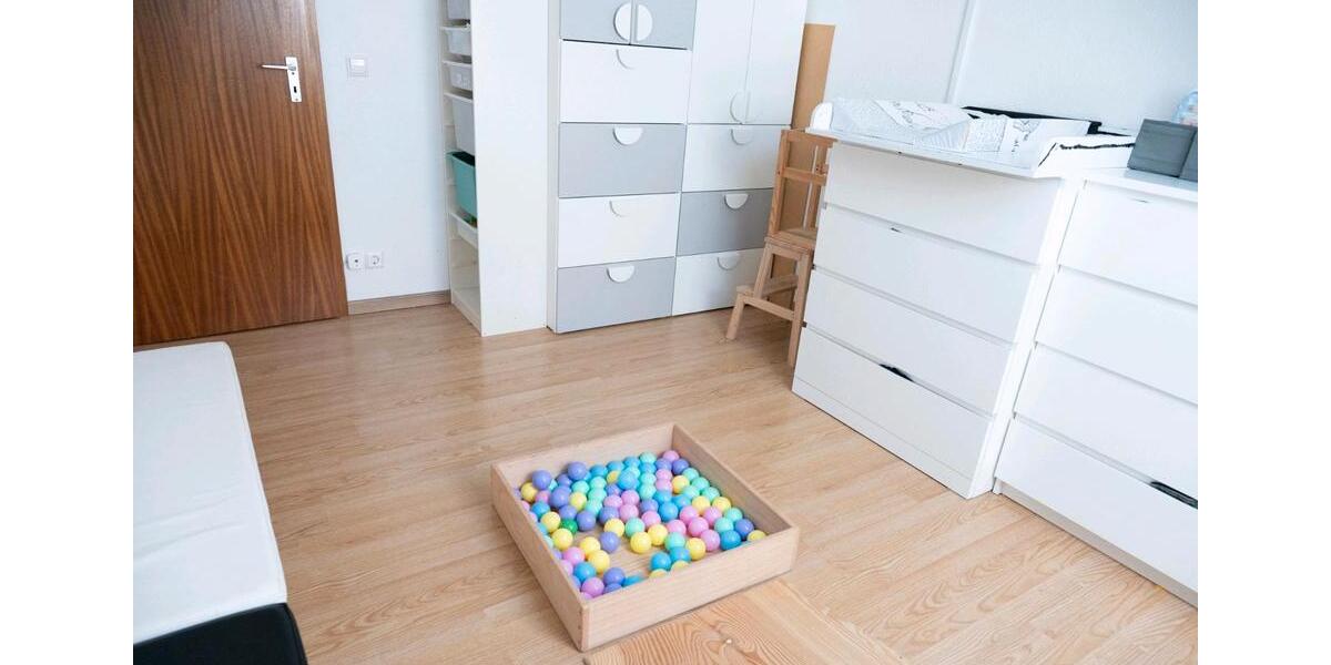 Dachgeschoßwohnung Holzgerlingen - 3.5 Zimmer, 80 m&sup2;, 320.000&euro; | Angebot:26701462