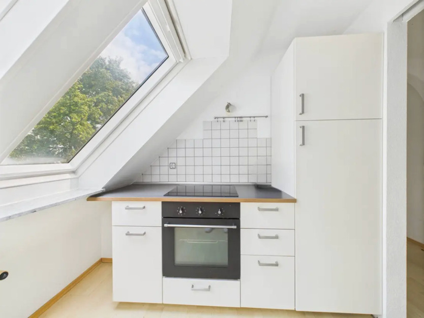 Moderne neu renovierte 3-Zimmer-Dachgeschoßwohnung in Waiblingen