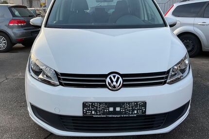 VW Touran 125.900 km 9.800 &euro; Möglingen 71696
