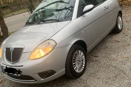 Lancia Ypsilon 112.000 km 1.700 &euro; Ludwigsburg 71634