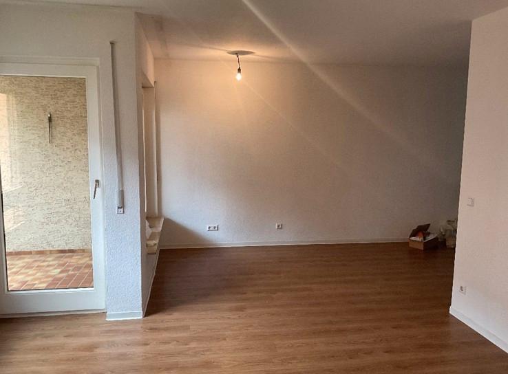 Etagenwohnung Esslingen am Neckar - 3 Zimmer, 79 m&sup2;, 664&euro; | Angebot:26235882