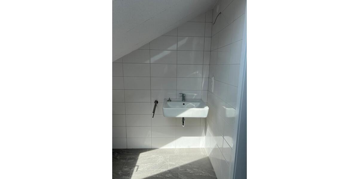 Doppelhaushälfte Oberstenfeld - 8 Zimmer, 156 m&sup2;, 1.800&euro; | Angebot:26354040