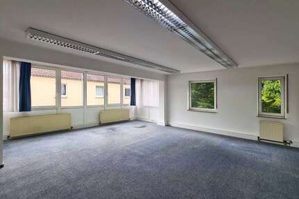 Büro in Korntal 398.000 € 182 m² zimmer