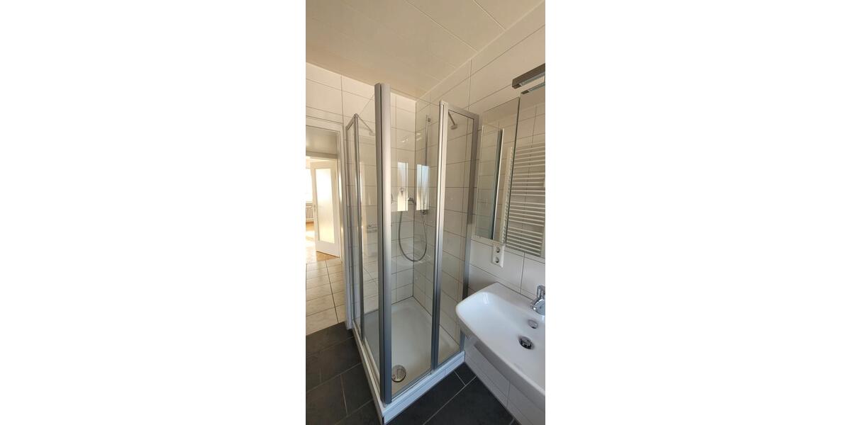 Etagenwohnung Leinfelden-Echterdingen Echterdingen - 3.5 Zimmer, 98 m&sup2;, 1.250&euro; | Angebot:26226339