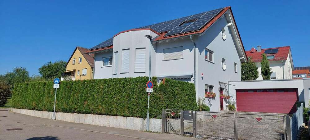 Haus zum Kaufen in Kornwestheim 1.773.000 € 334 m² 7 zimmer