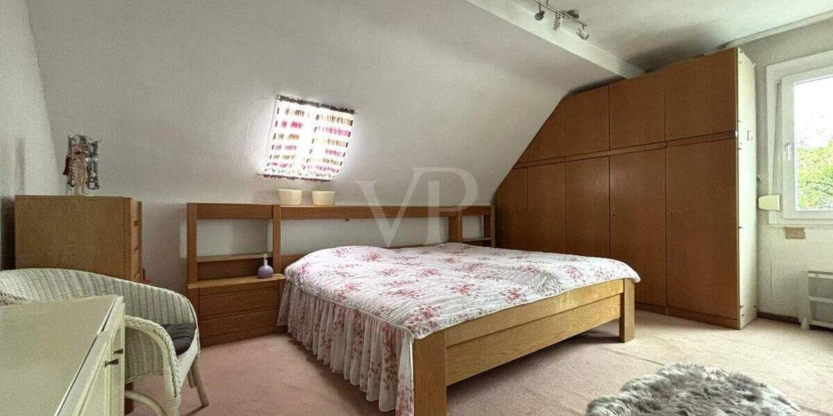 Sanierungsbedürftiges Einfamilienhaus in Neckarweihingen 6 zimmer