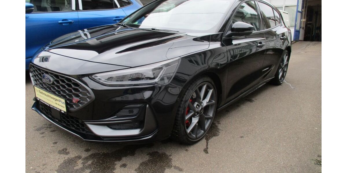 Ford Focus 26.000 km 30.990 &euro; Stuttgart 70374