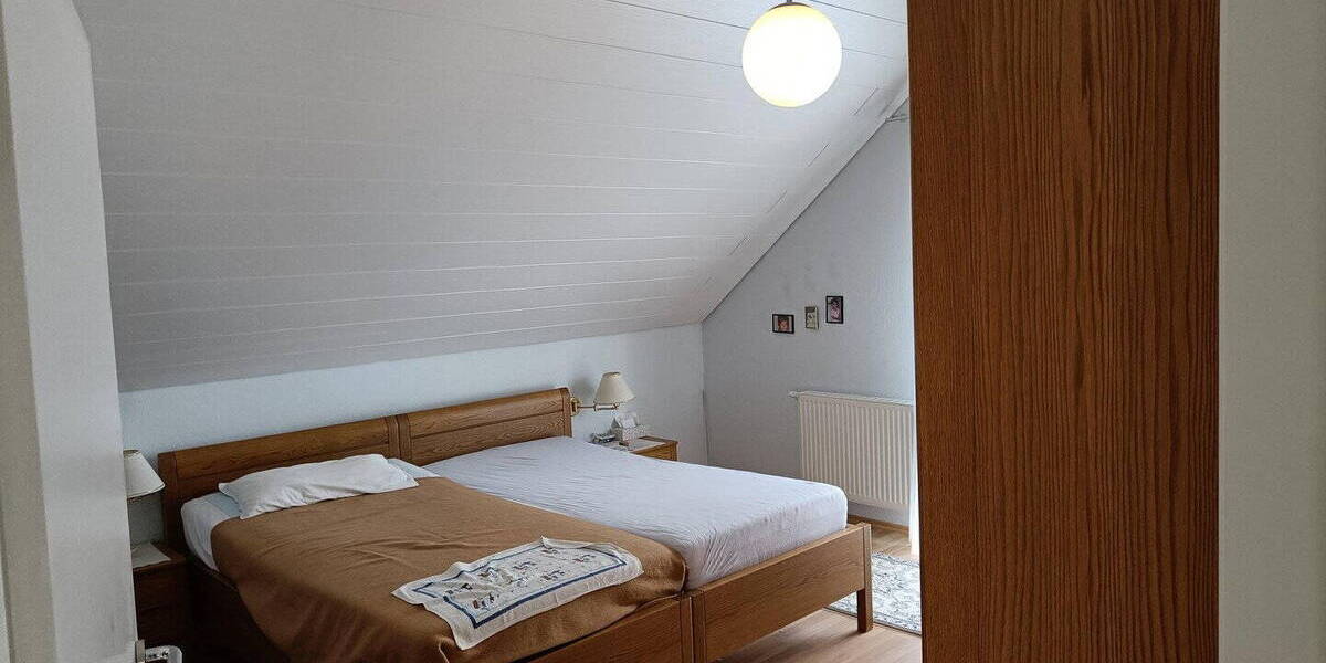 Einfamilienhaus Wiernsheim - 5 Zimmer, 127 m&sup2;, 1.560&euro; | Angebot:26527569